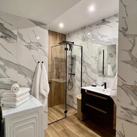 36 By Housine * Zator